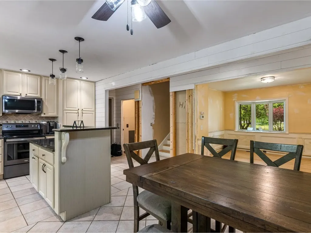 426 Place Road West Hinesburg VT 05461