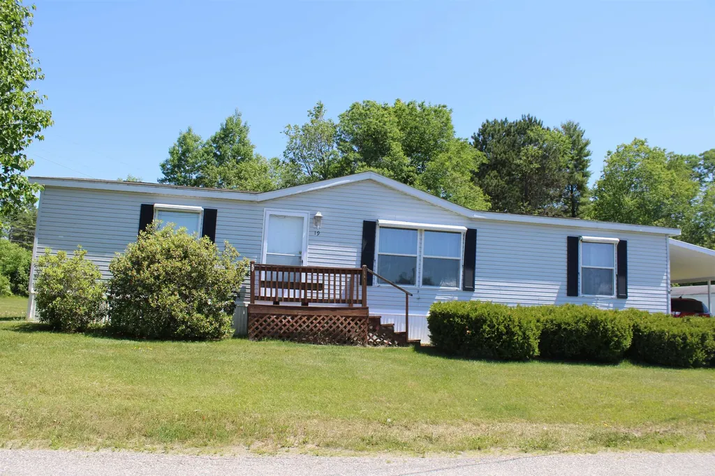 19 Ridgeview Terrace Dalton NH 03598