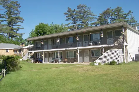 55 Paradise Road Bridgewater NH 03222