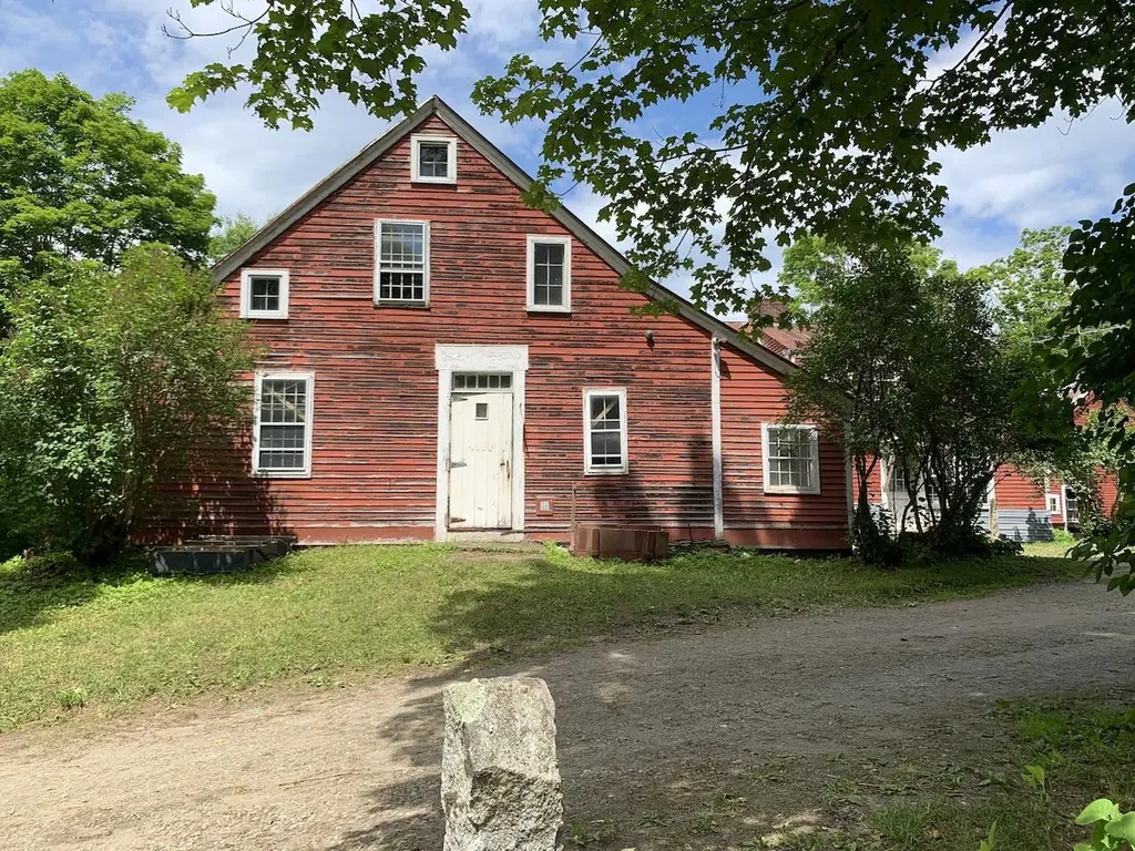 167 Cowslip Hill Road Sharon VT 05065