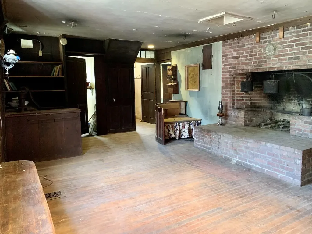 167 Cowslip Hill Road Sharon VT 05065
