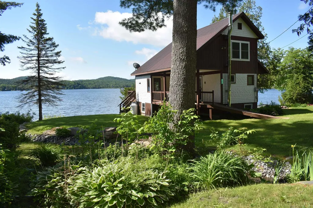 208 Damon Lane, Glover VT Real Estate Listing MLS 4999468