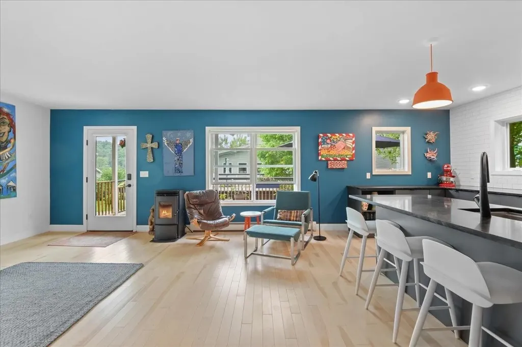 91 Green Street Hinesburg VT 05461