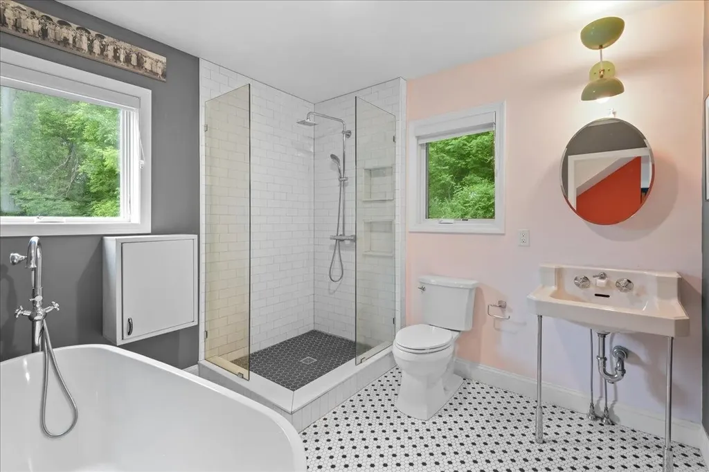 91 Green Street Hinesburg VT 05461