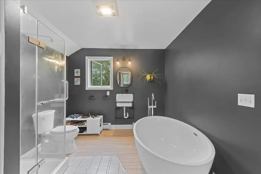 91 Green Street Hinesburg VT 05461
