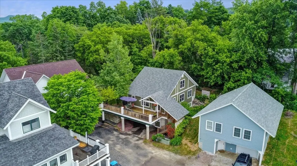 91 Green Street Hinesburg VT 05461