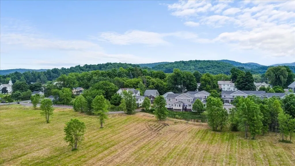 91 Green Street Hinesburg VT 05461