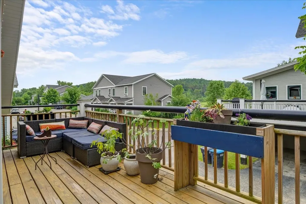 91 Green Street Hinesburg VT 05461