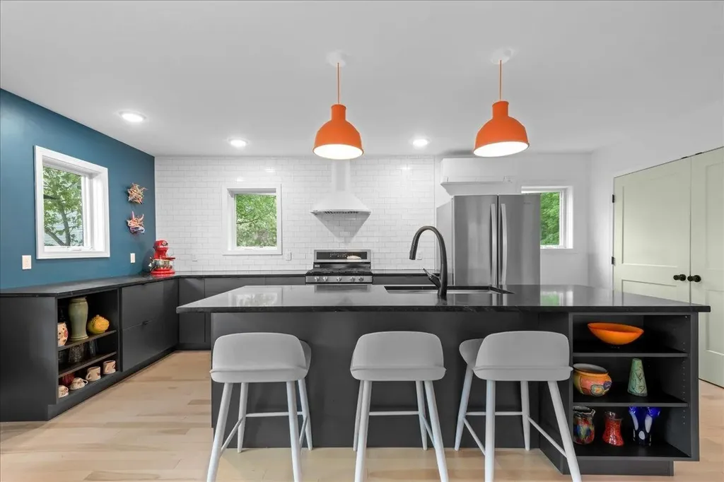 91 Green Street Hinesburg VT 05461