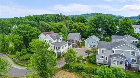 91 Green Street Hinesburg VT 05461