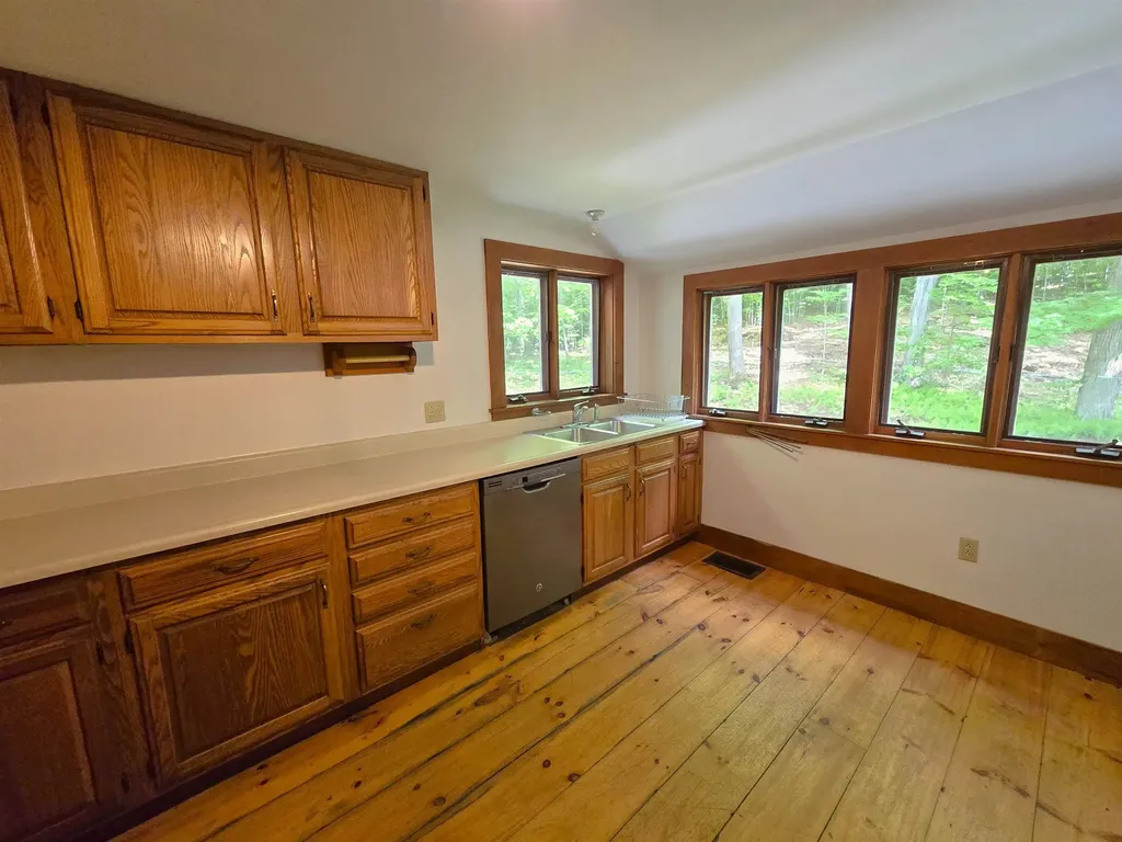 320 Green Mountain Camp Road Dummerston VT 05301