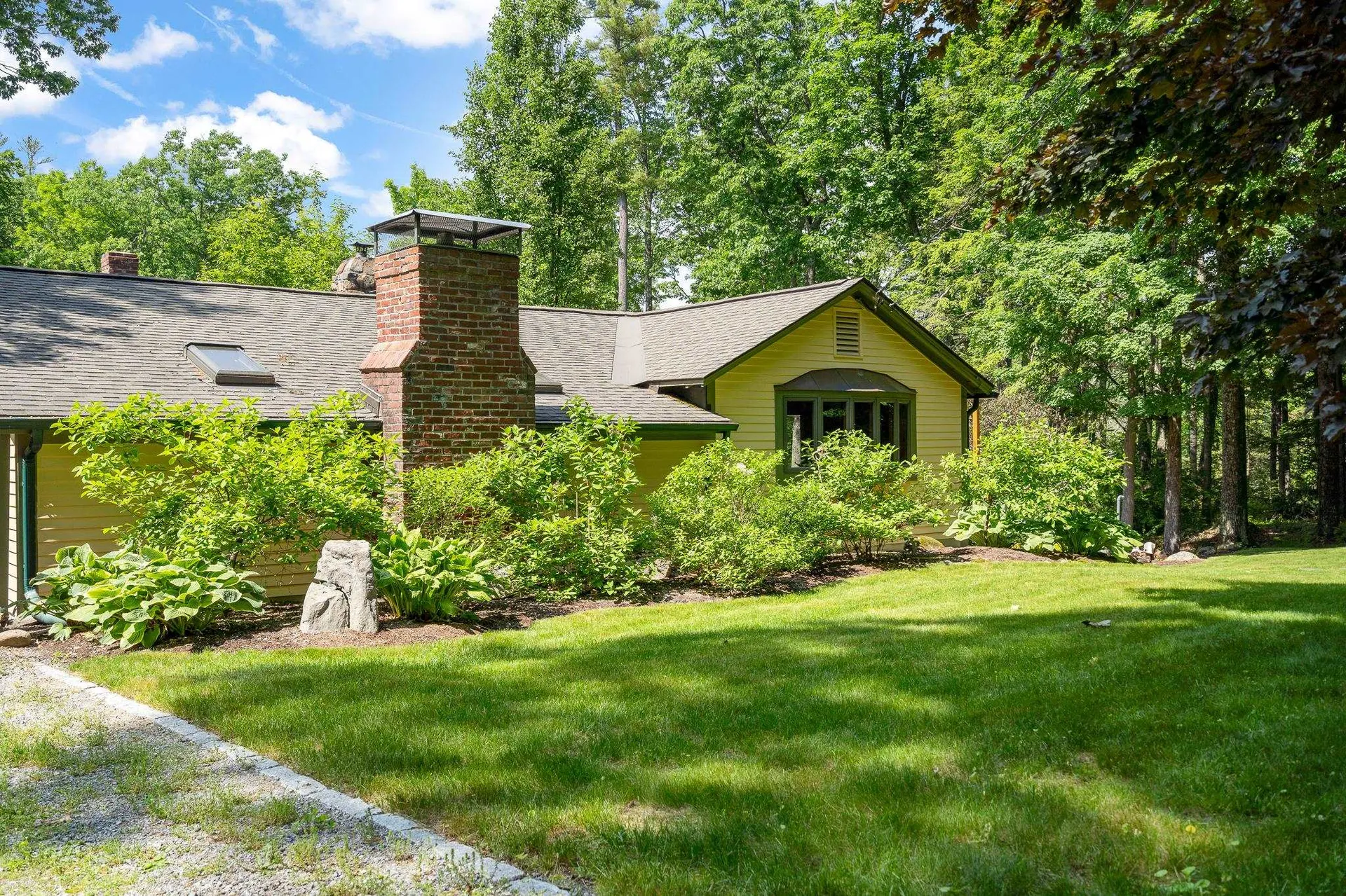 127 Bonds Corner Road Hancock NH 03449