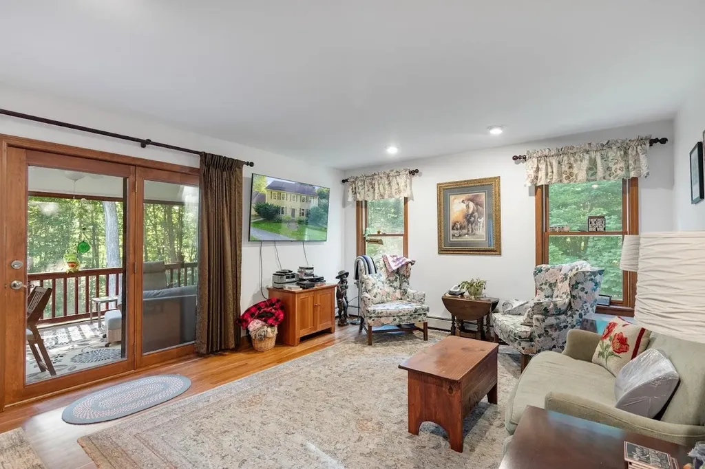 95 Stone Wall Lane Charlotte VT 05445
