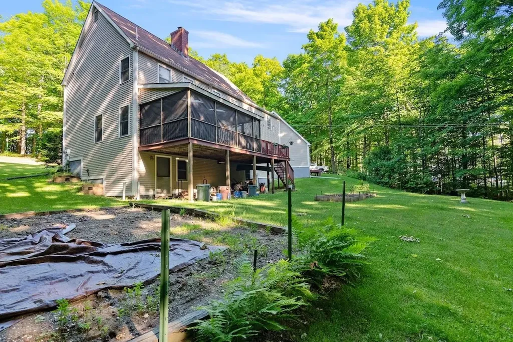 95 Stone Wall Lane Charlotte VT 05445