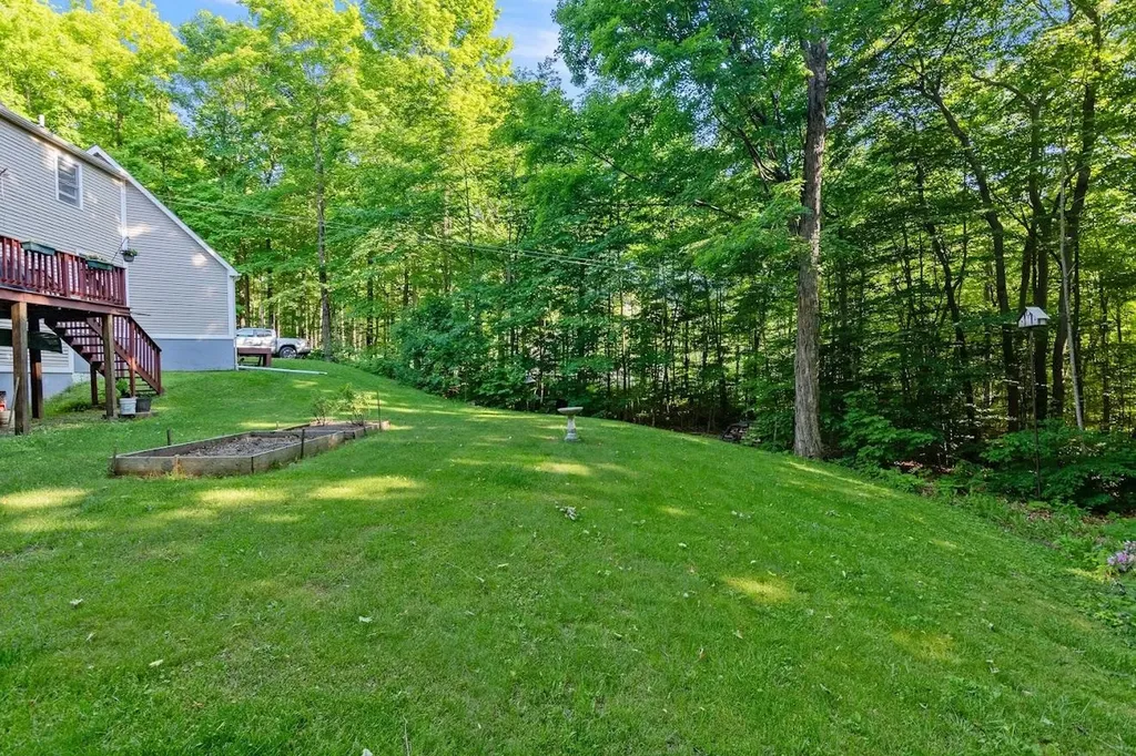 95 Stone Wall Lane Charlotte VT 05445