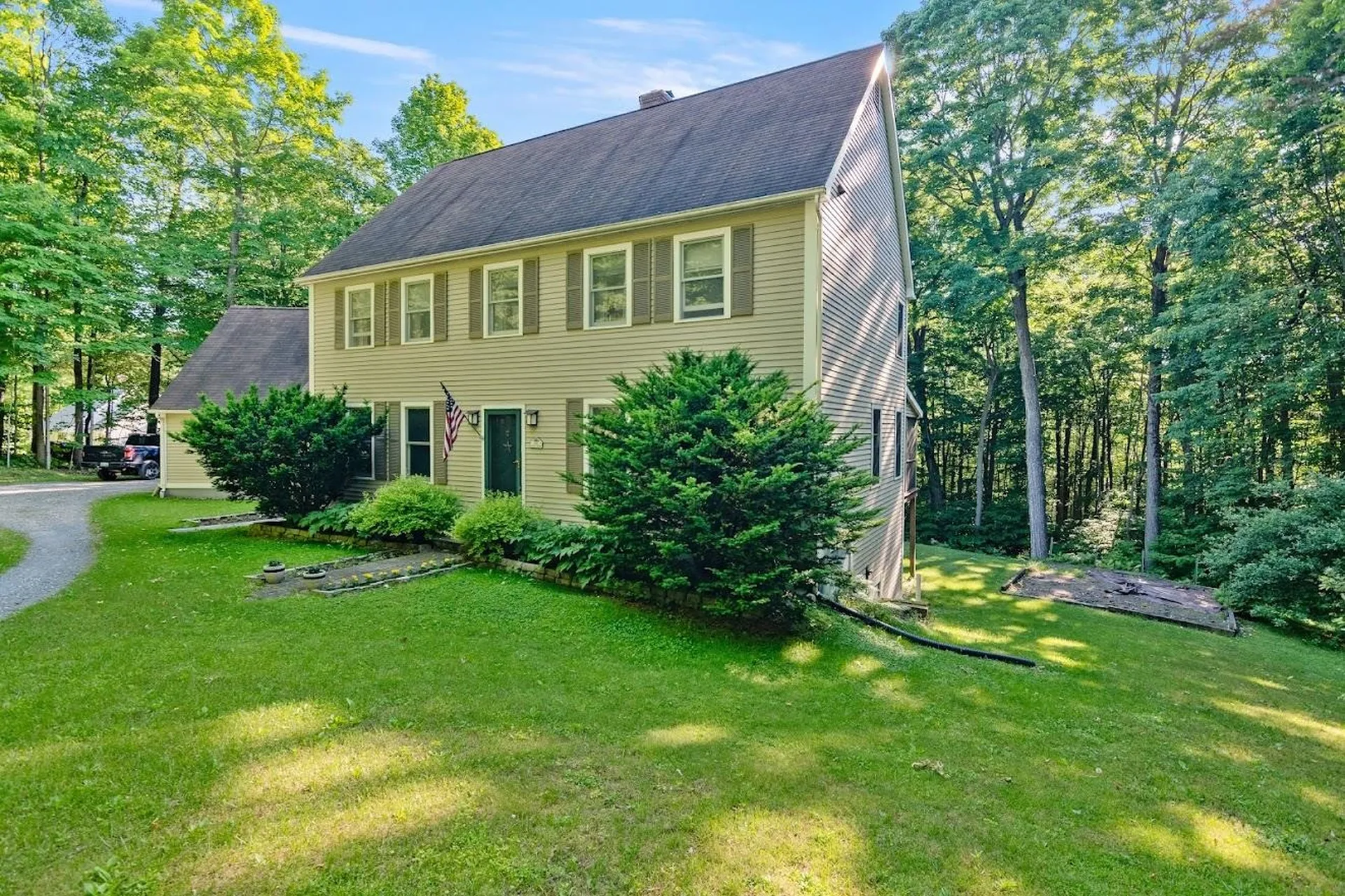 95 Stone Wall Lane Charlotte VT 05445