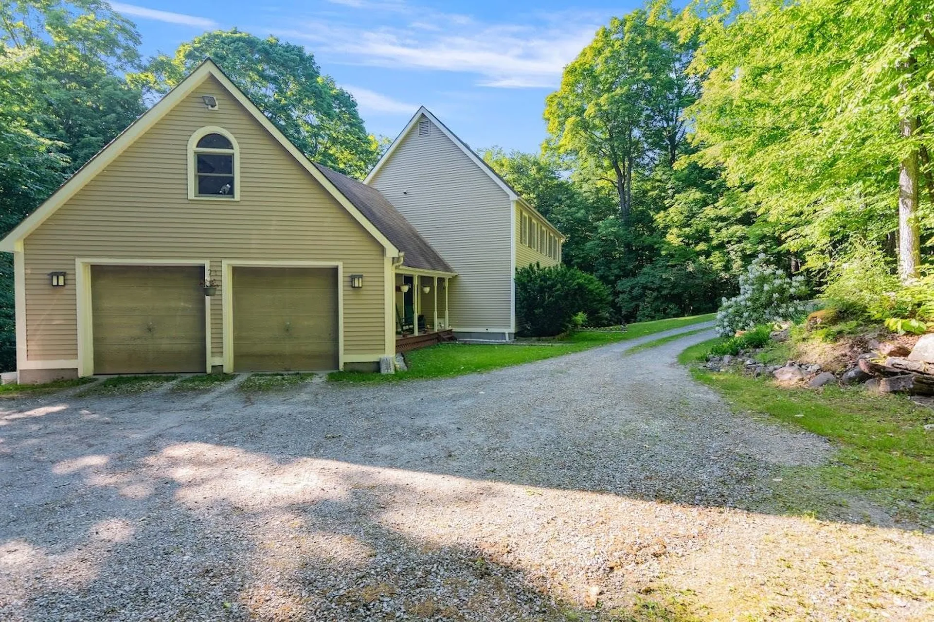 95 Stone Wall Lane Charlotte VT 05445
