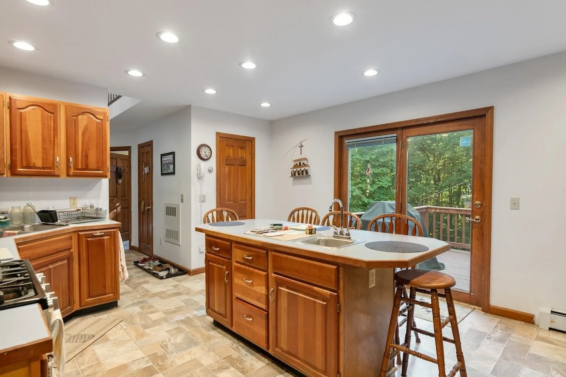 95 Stone Wall Lane Charlotte VT 05445