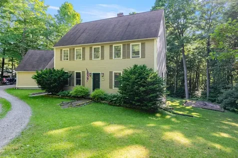 95 Stone Wall Lane Charlotte VT 05445