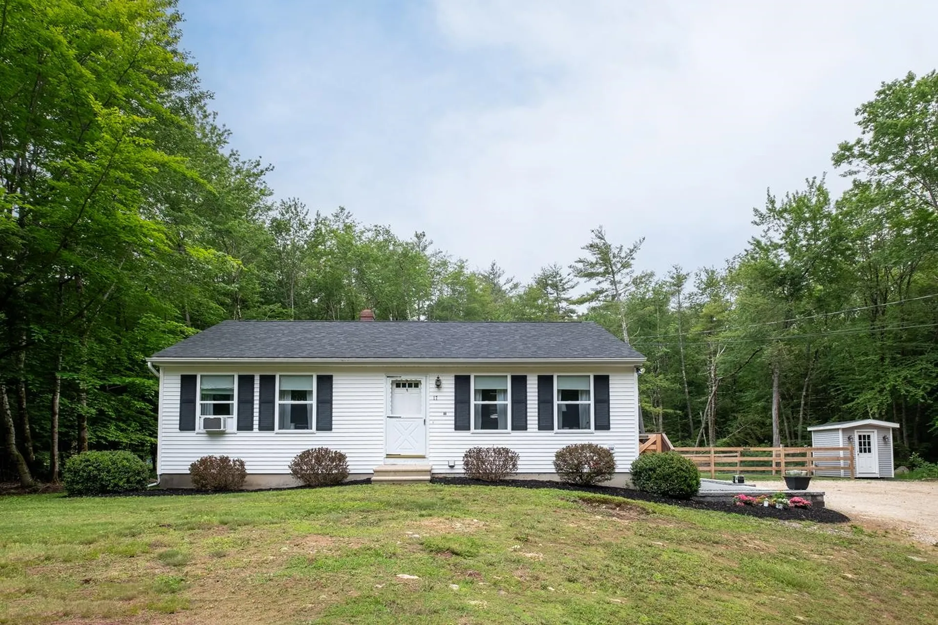 17 Candia Road Deerfield NH 03037