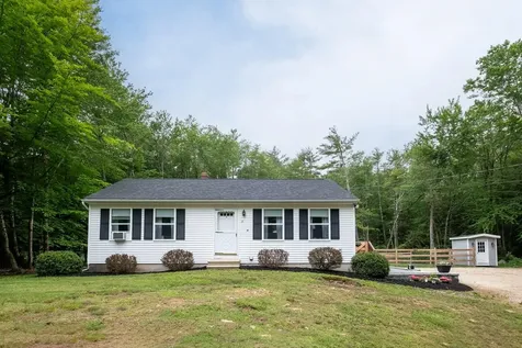 17 Candia Road Deerfield NH 03037