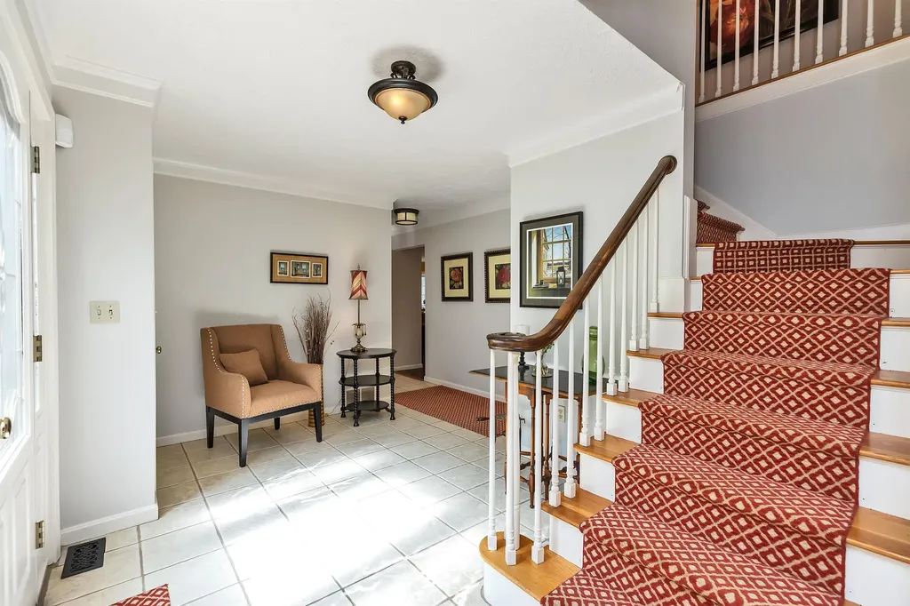 33 Buttonwood Road Bedford NH 03110
