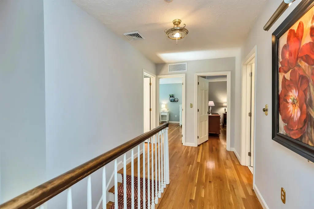 33 Buttonwood Road Bedford NH 03110