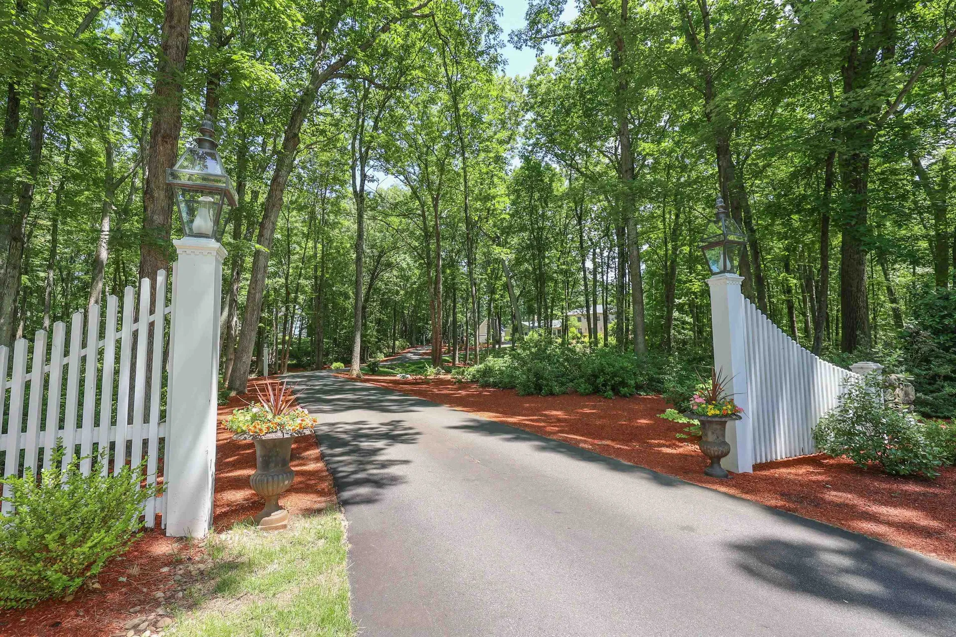 33 Buttonwood Road Bedford NH 03110