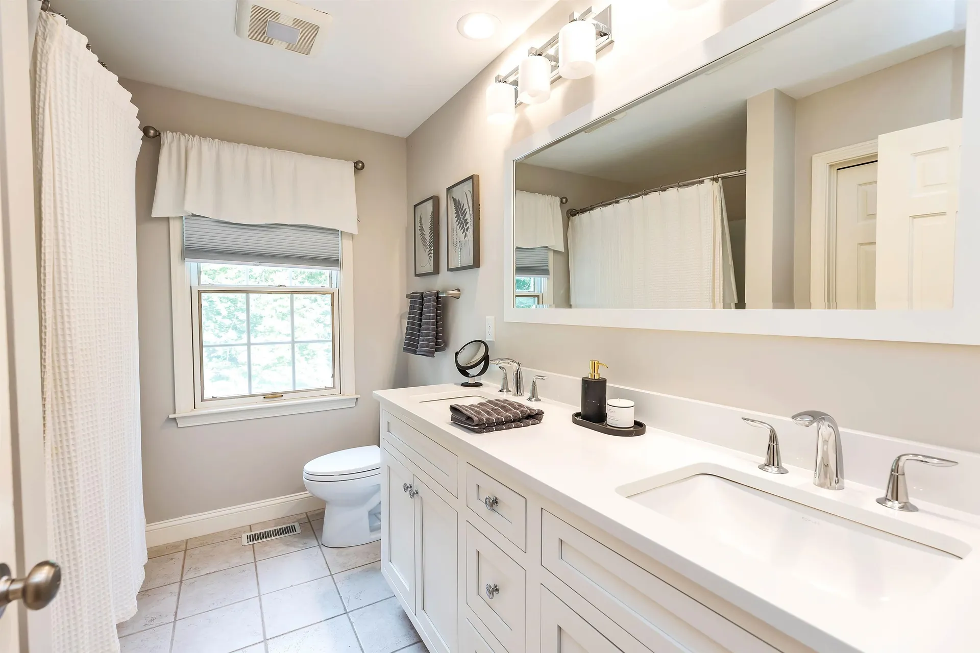 33 Buttonwood Road Bedford NH 03110