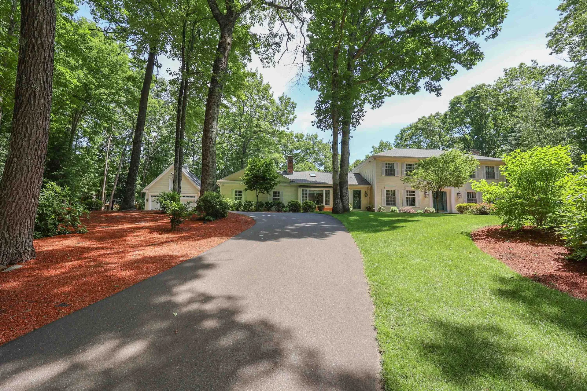 33 Buttonwood Road Bedford NH 03110