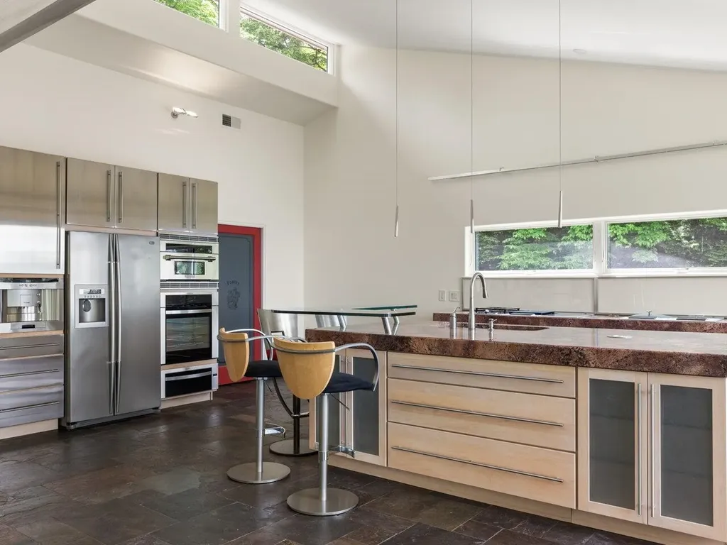 185 South Cove Road Burlington VT 05401