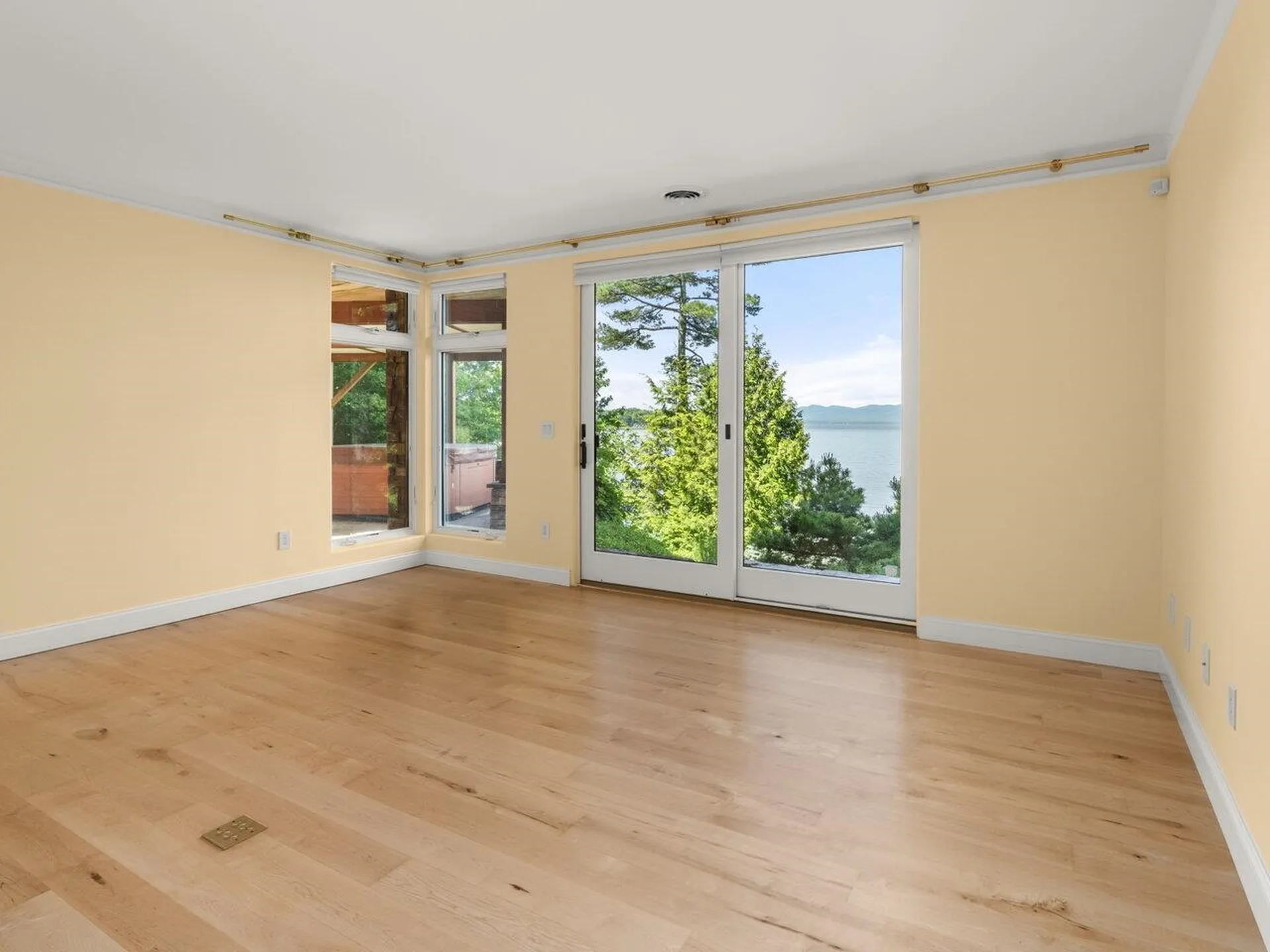 185 South Cove Road Burlington VT 05401