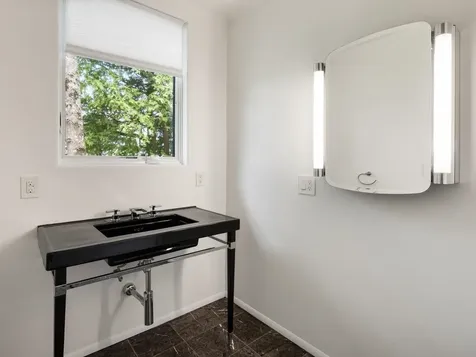 185 South Cove Road Burlington VT 05401