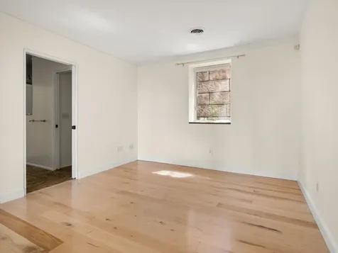 185 South Cove Road Burlington VT 05401