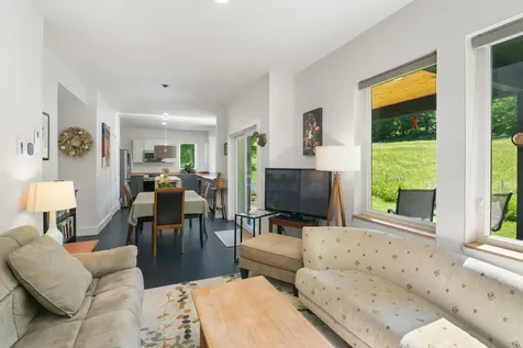 31 Red Tail Lane Brattleboro VT 05301