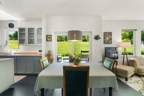 31 Red Tail Lane Brattleboro VT 05301