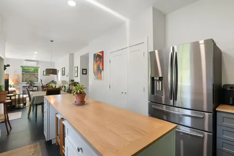 31 Red Tail Lane Brattleboro VT 05301