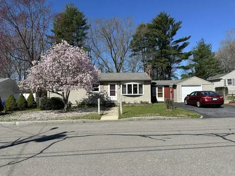 99 Lois Street Manchester NH 03103