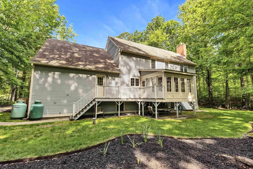 23 Maiden Lane Bedford NH 03110