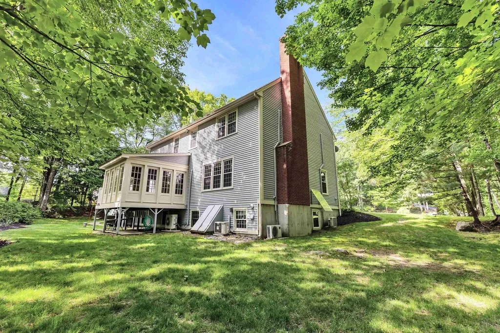 23 Maiden Lane Bedford NH 03110