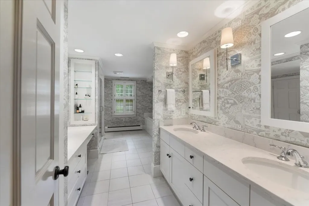 2894 West Road Manchester VT 05255