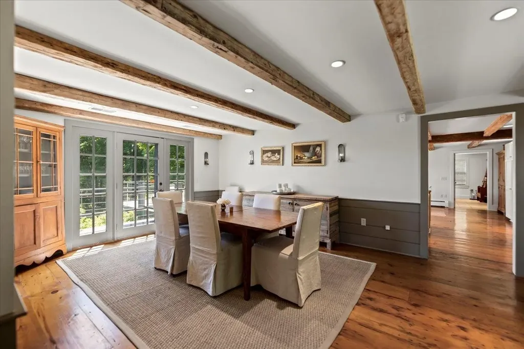 2894 West Road Manchester VT 05255