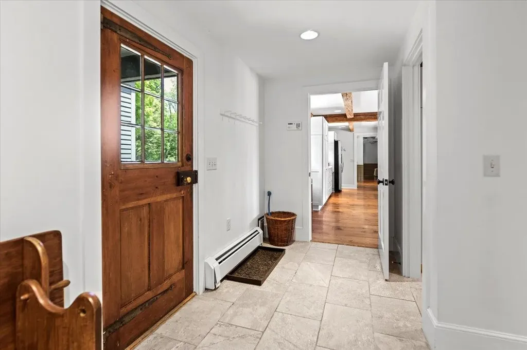 2894 West Road Manchester VT 05255