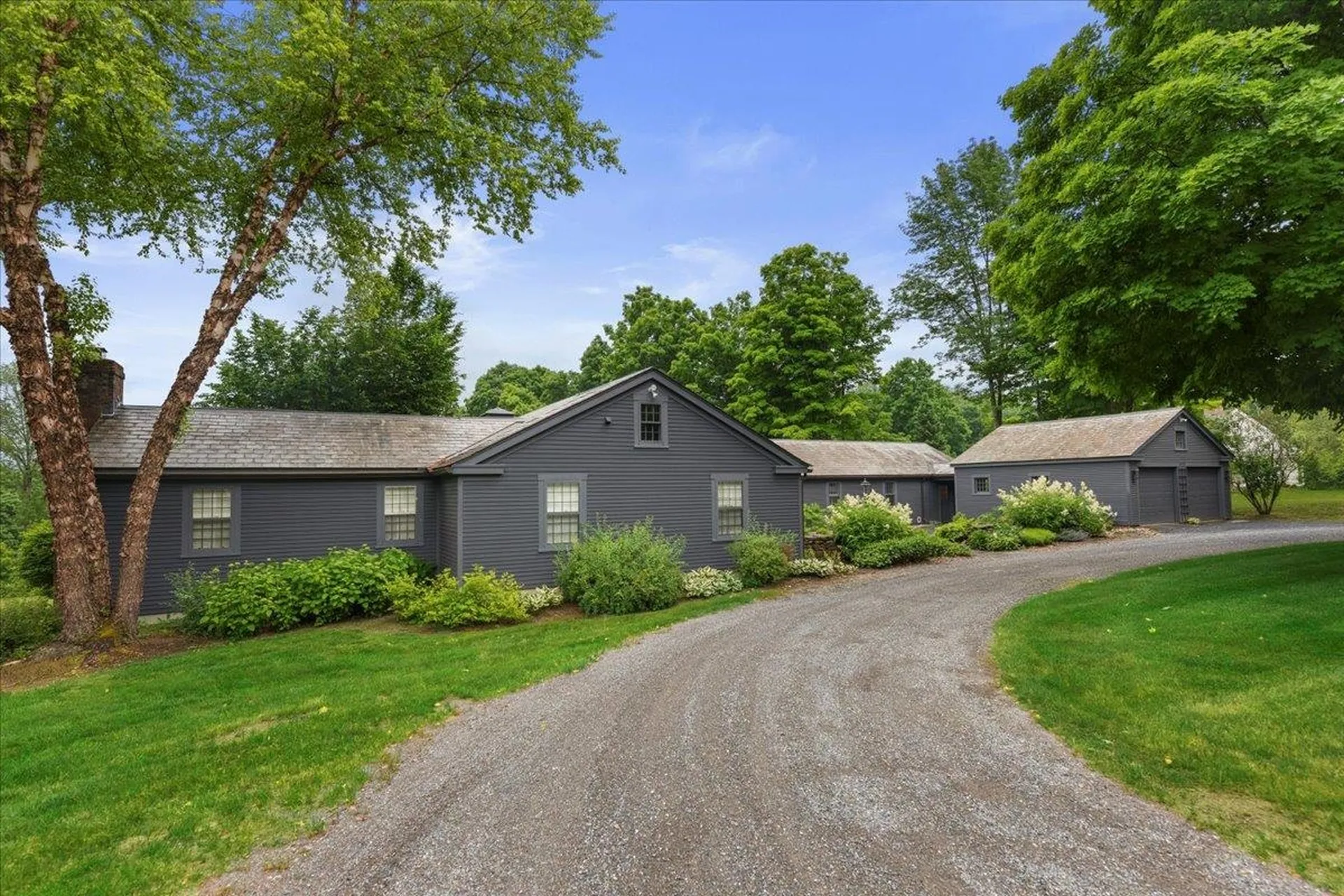 2894 West Road Manchester VT 05255