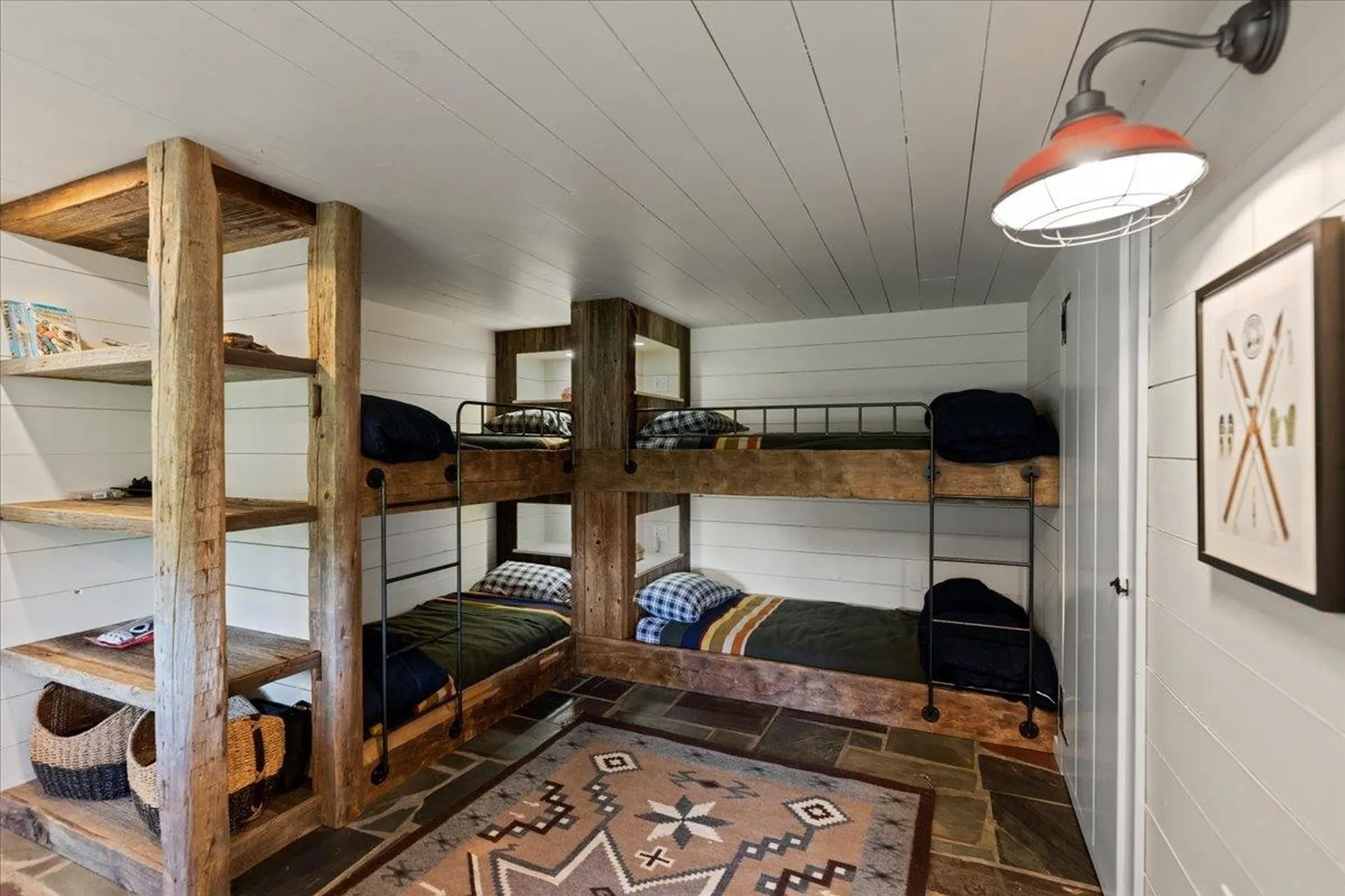 2894 West Road Manchester VT 05255