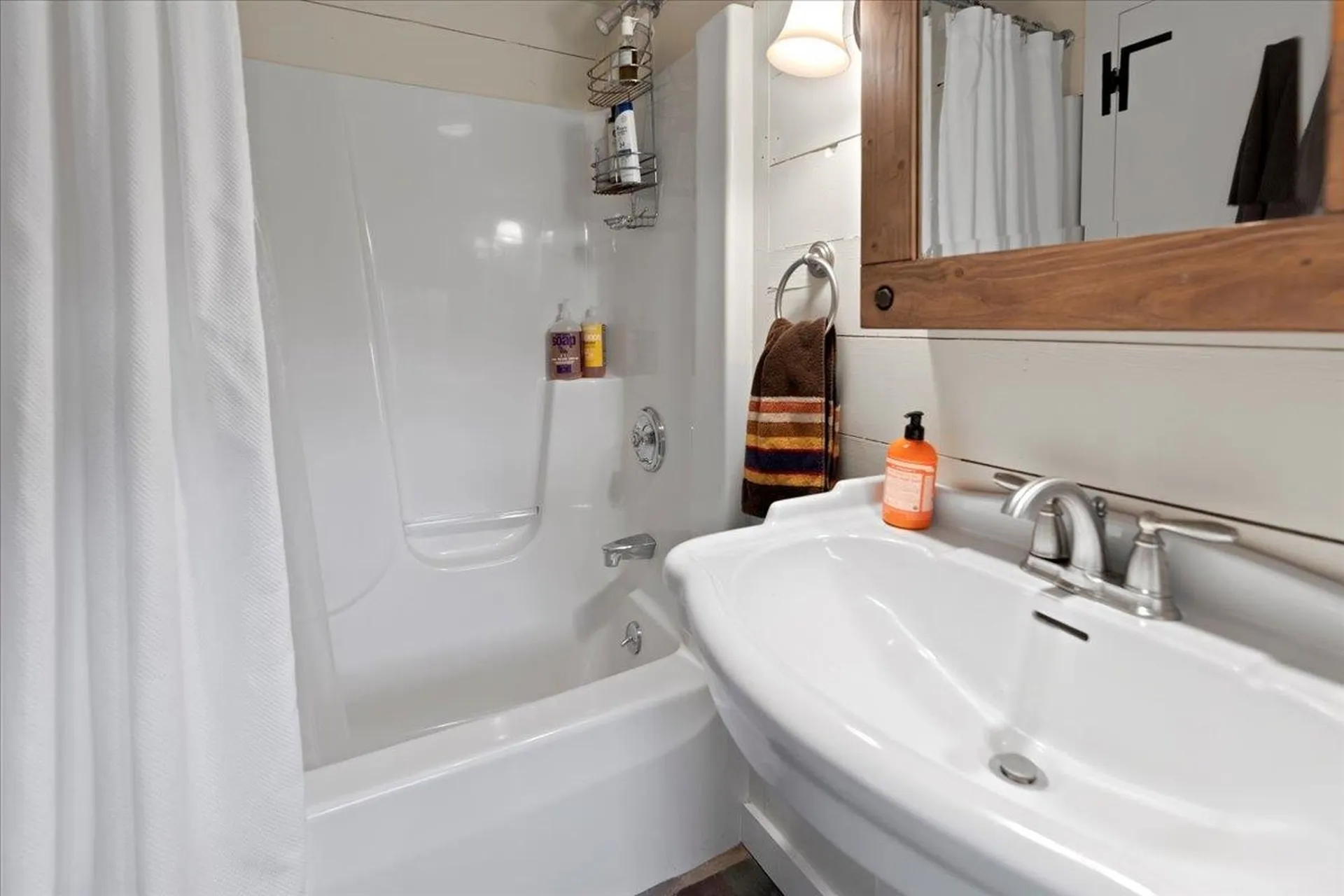 2894 West Road Manchester VT 05255