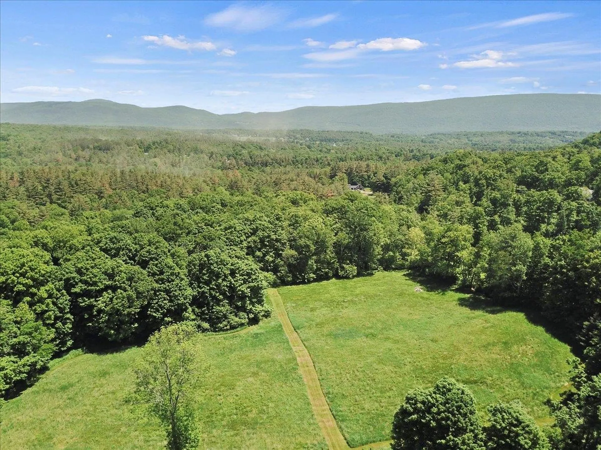 2894 West Road Manchester VT 05255