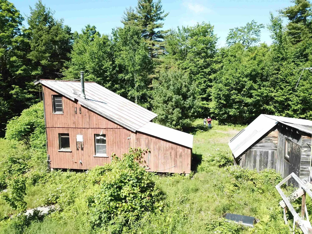 36 Lost Mile Road Newfane VT 05301