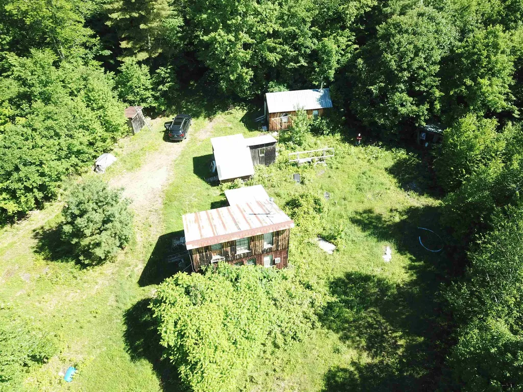 36 Lost Mile Road Newfane VT 05301