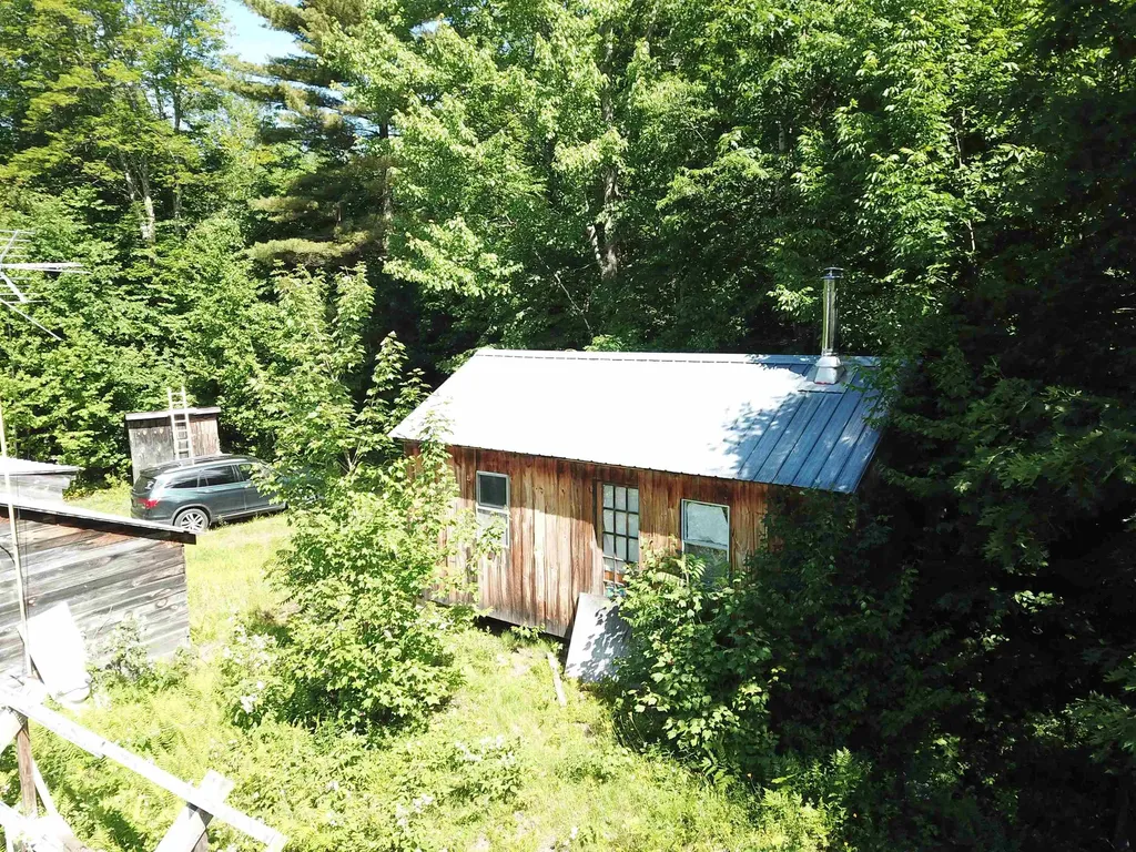 36 Lost Mile Road Newfane VT 05301